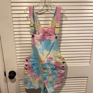EUC Blackheart Junior Size 7 tie-dye short overalls, adorable and colorful!
